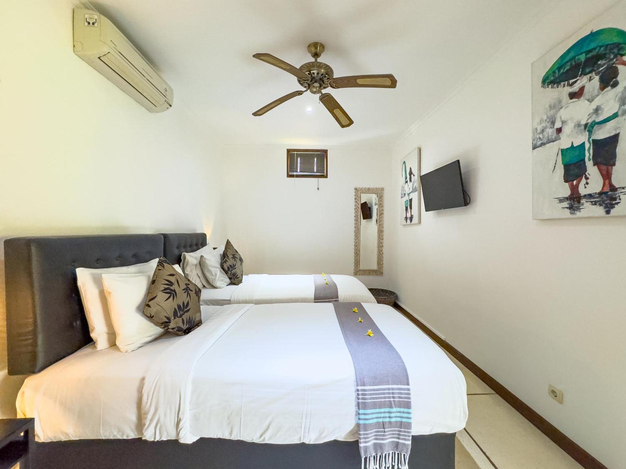 Villa Bugis Kayu Aya Seminyak Номер фото