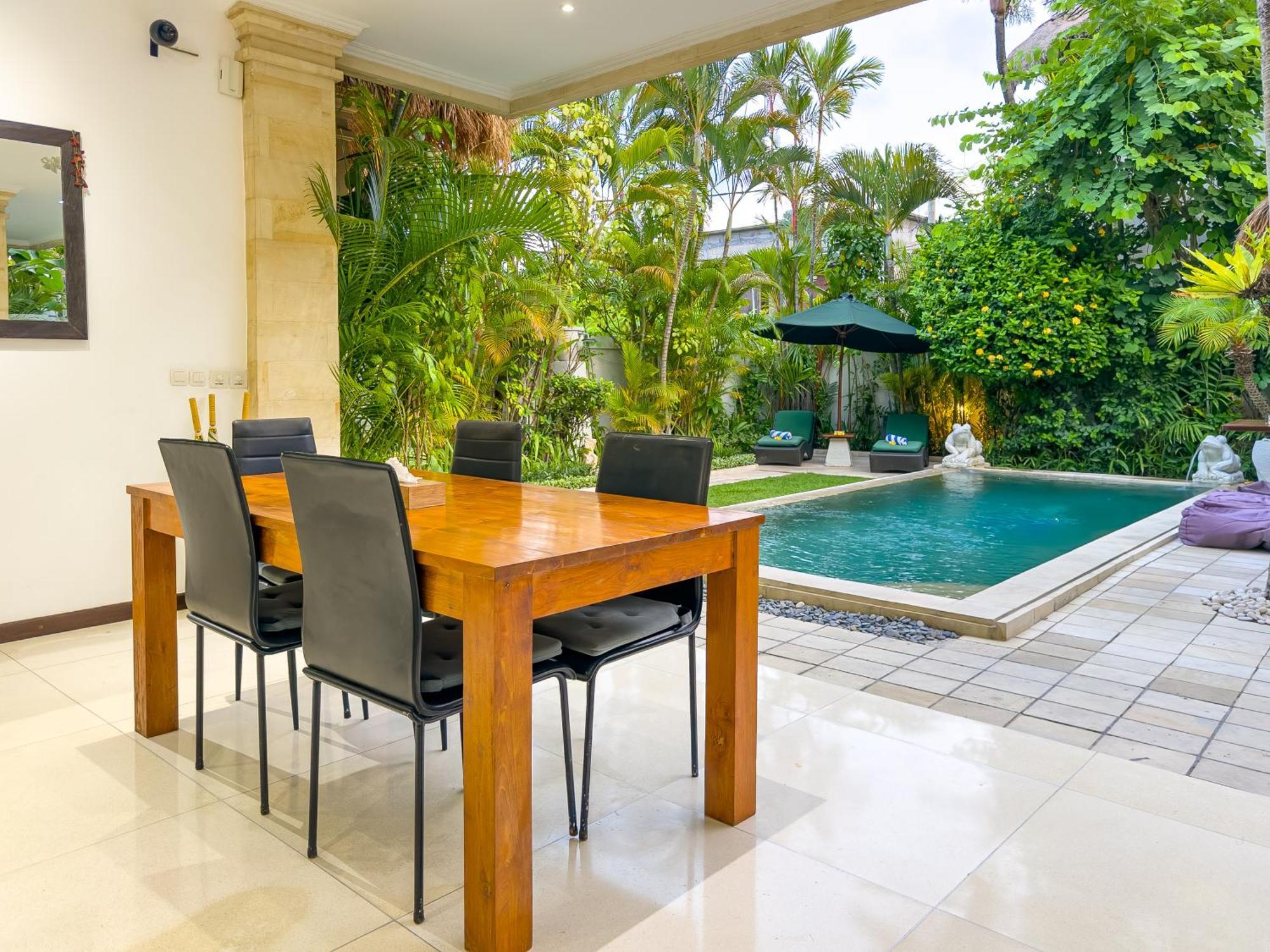 Villa Bugis Kayu Aya Seminyak Номер фото